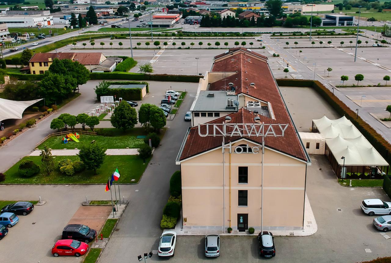 Una Hotels Occhiobello Luaran gambar
