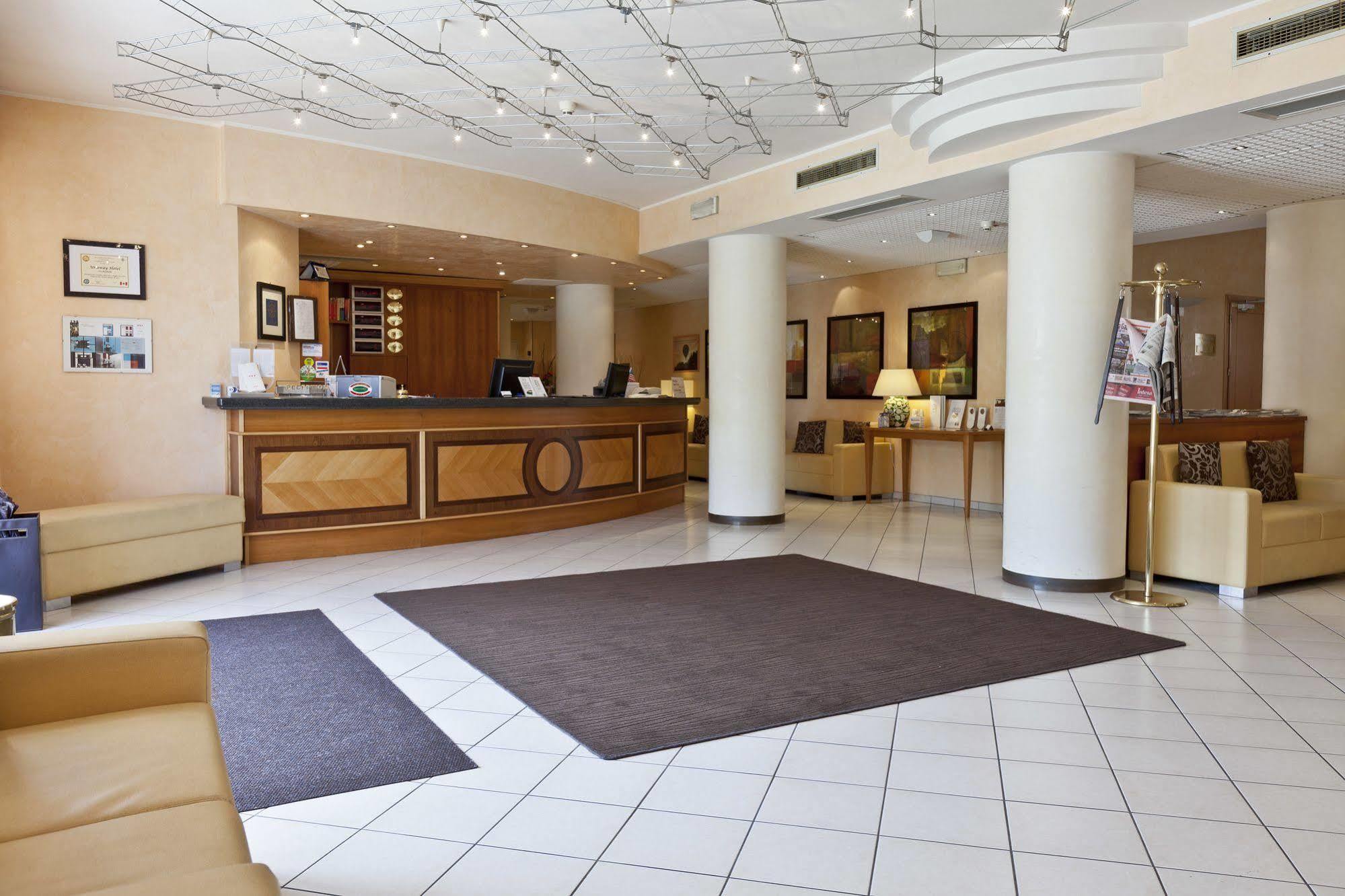 Una Hotels Occhiobello Luaran gambar