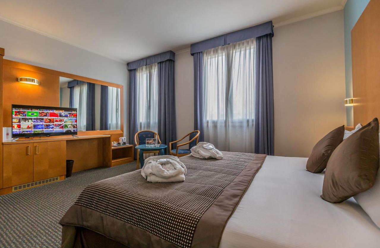 Una Hotels Occhiobello Luaran gambar