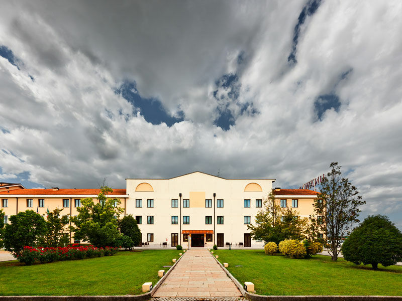 Una Hotels Occhiobello Luaran gambar